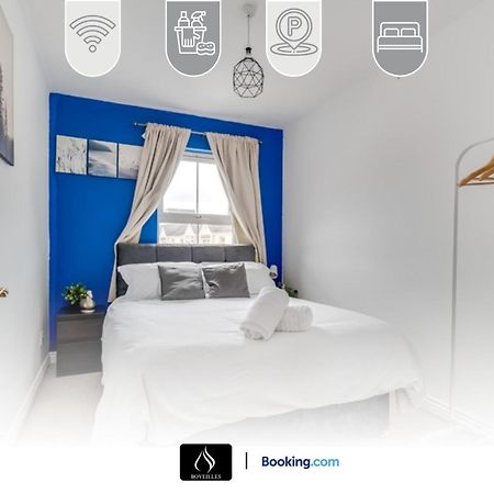 2 Bed House By Boyeilles Apartments Short Lets & Serviced Accommodation Belfast With Balcony & Free Parking Bagian luar foto